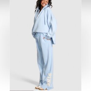 🚫SOLD🚫NWTS Victoria’s Secret PINK Ivy Fleece Wide-Leg Split-Hem Sweatpants
